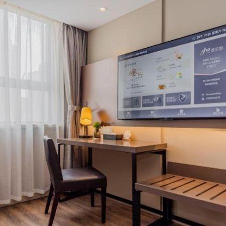 Home Inn Plus Shanghai New International Expo Center Yushan Road Yuanshen Sports Eksteriør bilde