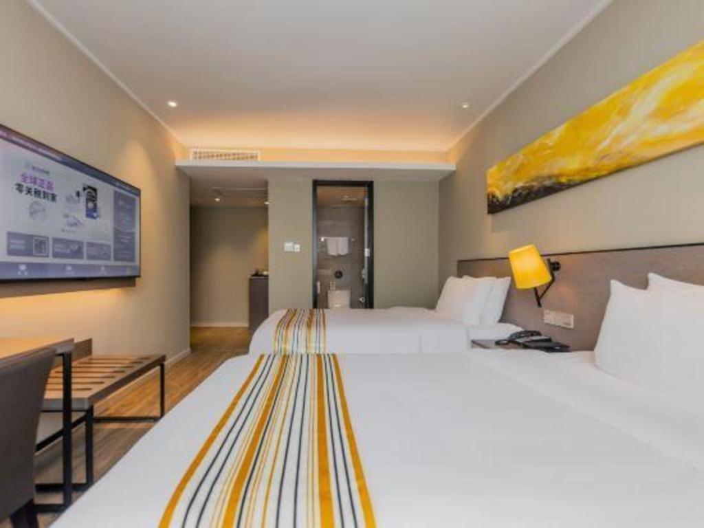 Home Inn Plus Shanghai New International Expo Center Yushan Road Yuanshen Sports Eksteriør bilde