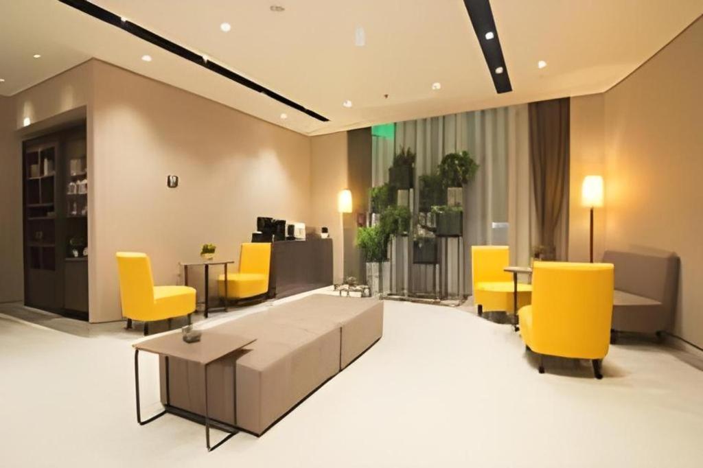 Home Inn Plus Shanghai New International Expo Center Yushan Road Yuanshen Sports Eksteriør bilde