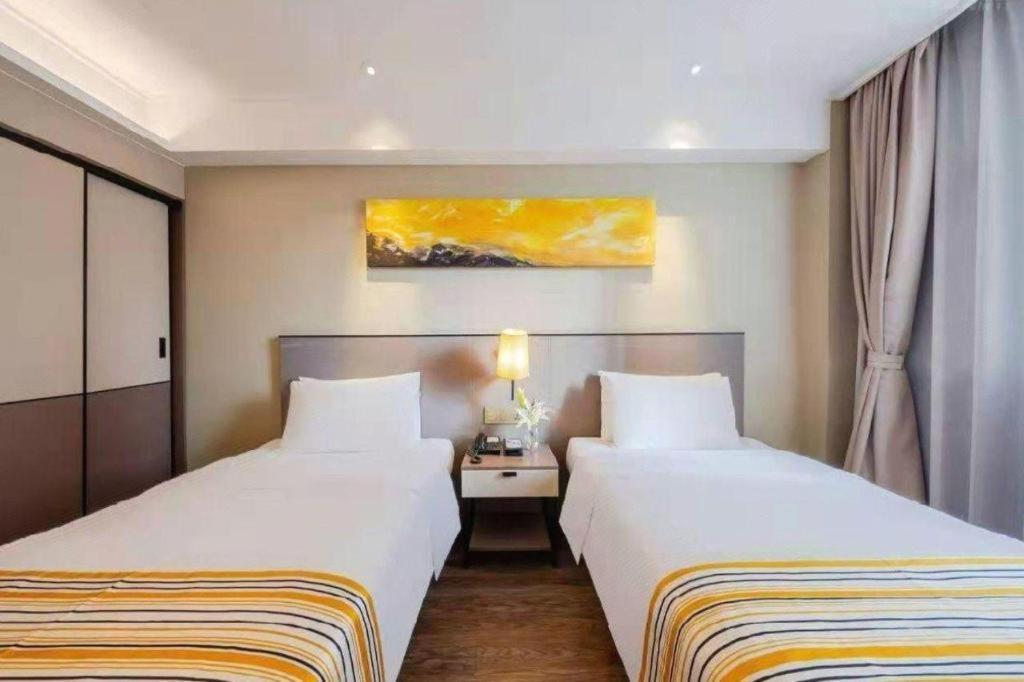 Home Inn Plus Shanghai New International Expo Center Yushan Road Yuanshen Sports Eksteriør bilde